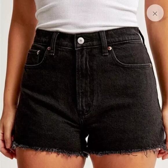Abercrombie & Fitch Curve Love The Mom Short Mid Rise Black Size 29/8 - Picture 2 of 7